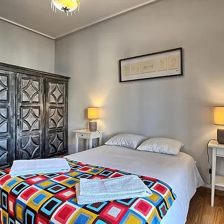 Fuer 7 Personenund 1 Kind In Paco De Arcos, Regiao De Lisboa Costa Do Estoril Apartamento *
