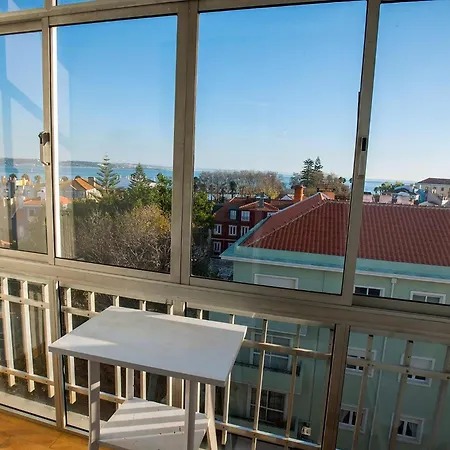 Apartamento Fuer 7 Personenund 1 Kind In Paco De Arcos, Regiao De Lisboa Costa Do Estoril *