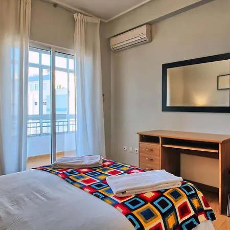 Apartamento Fuer 7 Personenund 1 Kind In Paco De Arcos, Regiao De Lisboa Costa Do Estoril *