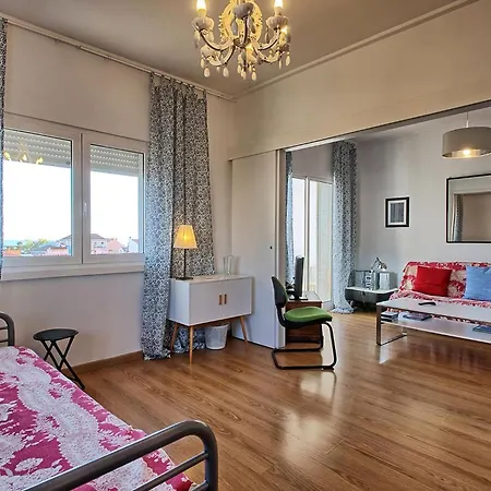 Apartamento Fuer 7 Personenund 1 Kind In Paco De Arcos, Regiao De Lisboa Costa Do Estoril