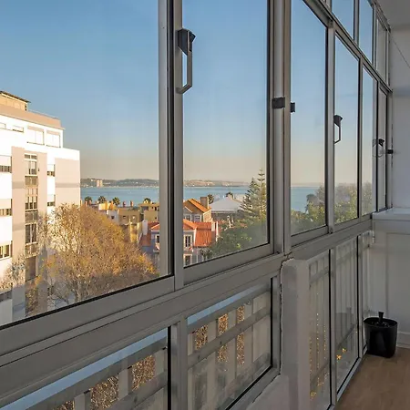 Apartamento Fuer 7 Personenund 1 Kind In Paco De Arcos, Regiao De Lisboa Costa Do Estoril Paço de Arcos
