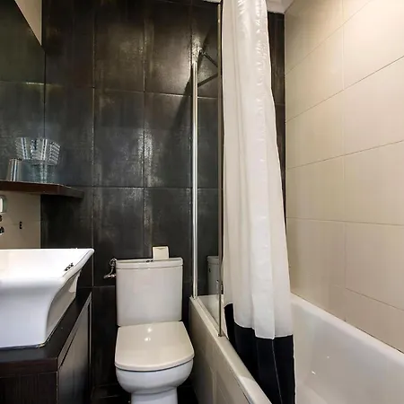 Apartamento Fuer 7 Personenund 1 Kind In Paco De Arcos, Regiao De Lisboa Costa Do Estoril Paço de Arcos